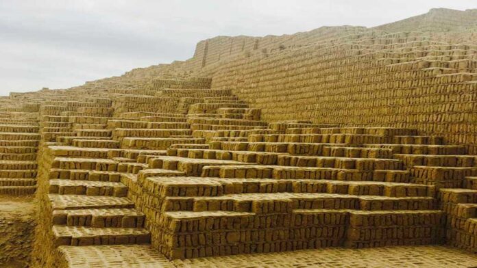Huaca-Pucllana-quartiere-miraflores-lima-peru huaca pucllana lima miraflores